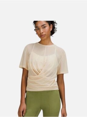 Lululemon Mesh Reversible Yoga Tshirt Prosecco Colorway Size 6